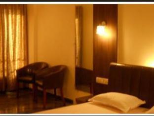 Hotel Grand 3D Bhuj Exteriör bild